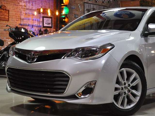 Toyota Avalon 2013 photo 3